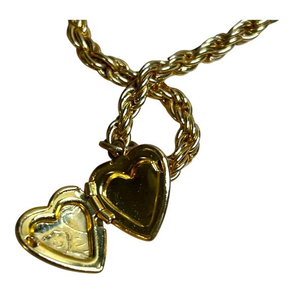 Vintage Gold Tone Sweetheart Locket Floral Design Charm Rope Chain Bracelet - Picture 3 of 4